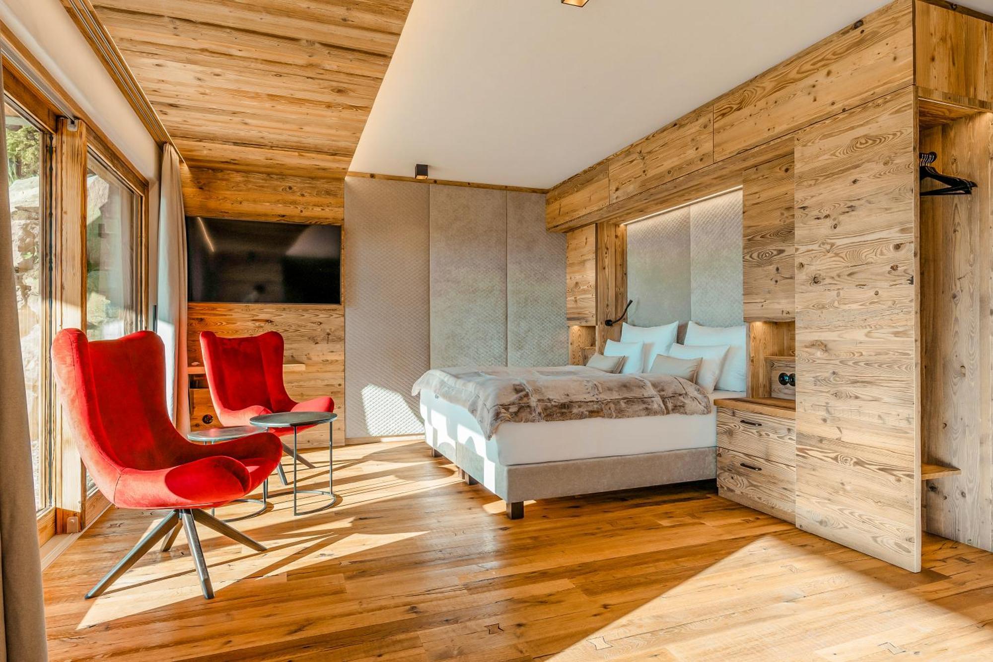 Brandlalm Chalets Gundisch Номер фото